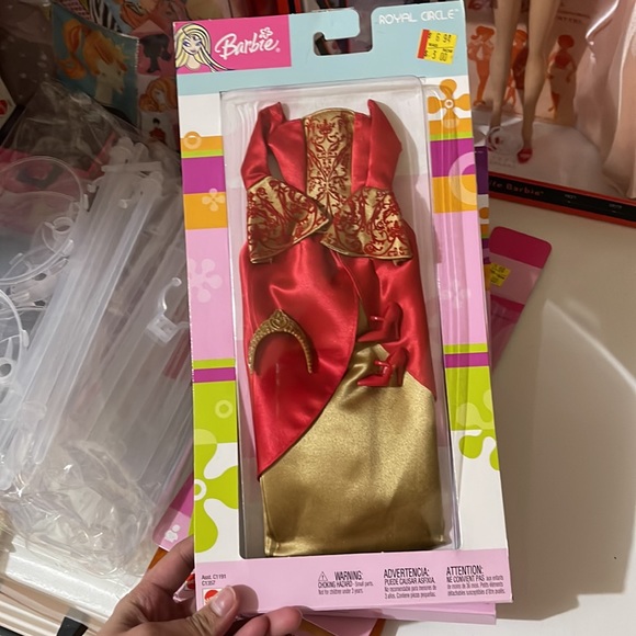 Barbie clothes 4 lot - Picture 5 of 5